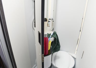 Summit Shine 600L badkamer