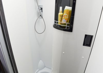 Summit Shine 600L douche