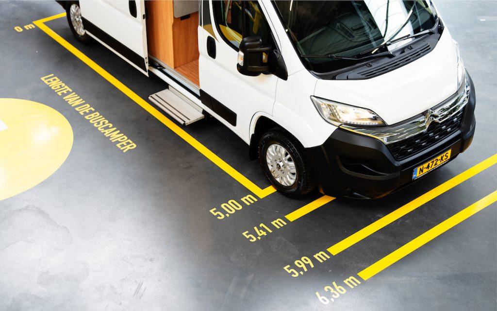 Buscamper 5.99 meter