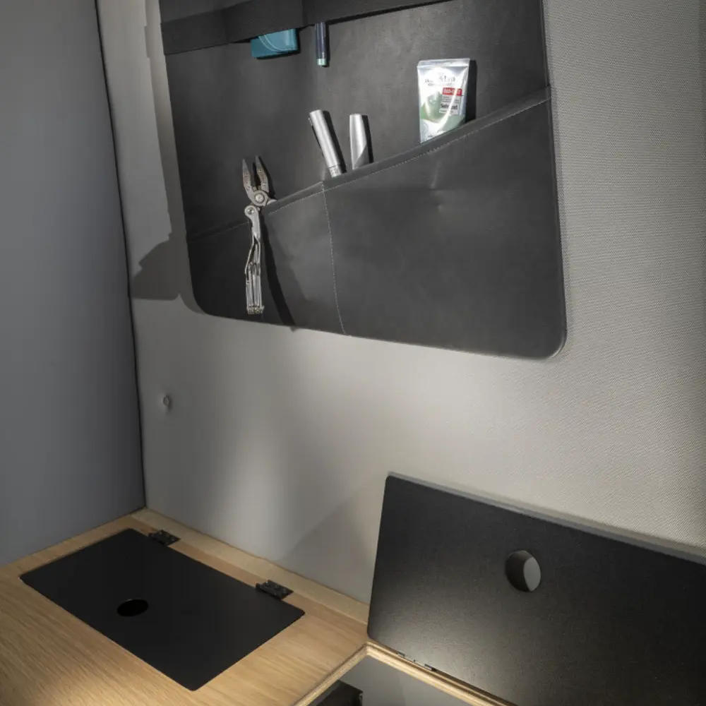 Twin Max highlight opbergruimte Extra opbergvakken in de Adria Twin Max.