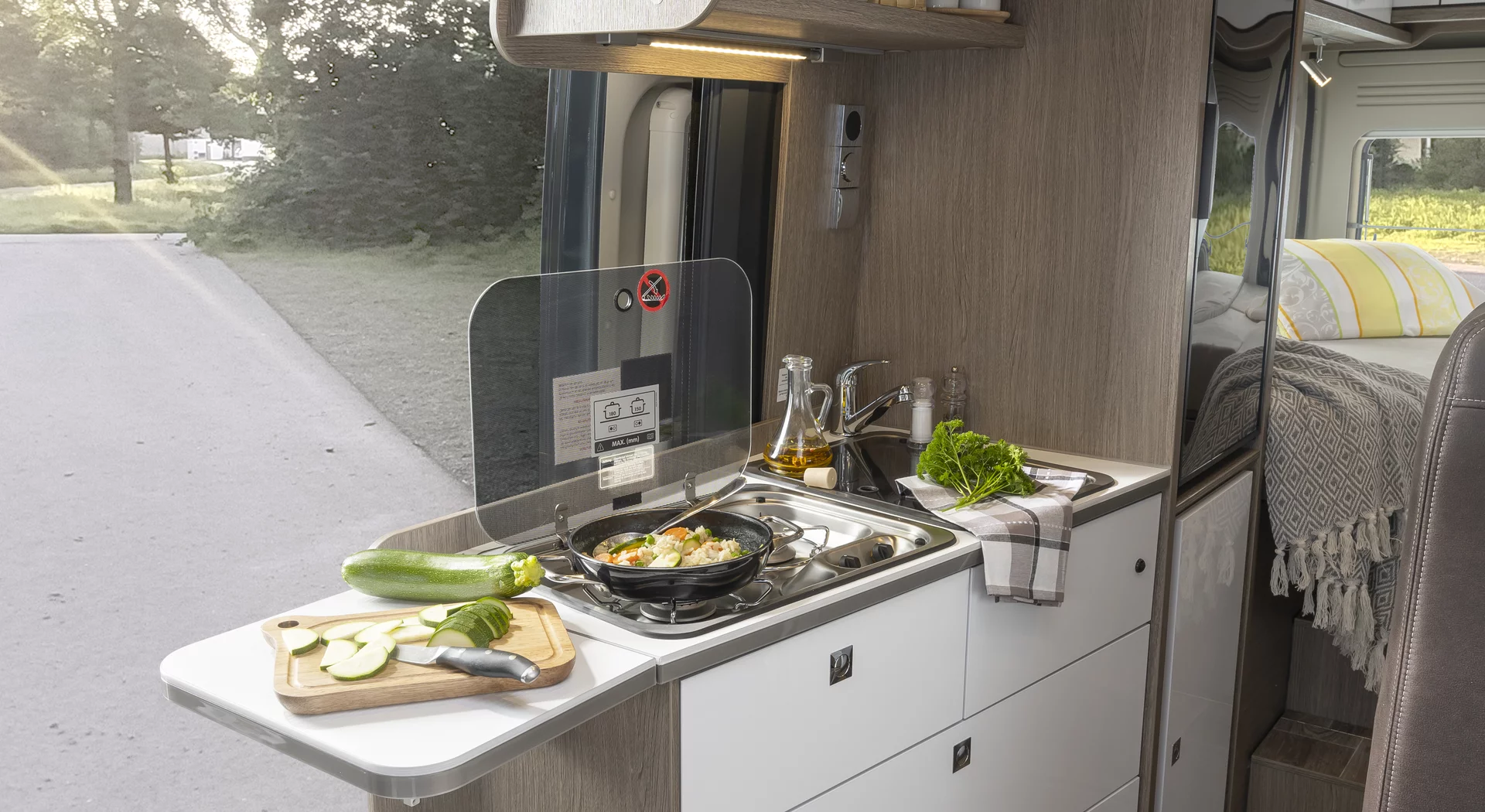 Roadcruiser keuken Keuken in de Roadcruiser