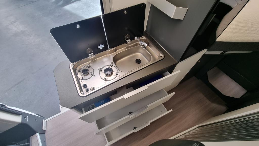 adria-twin-supreme-640-slb-4