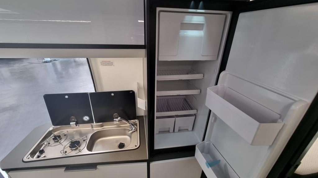 adria-twin-supreme-640-slb-5