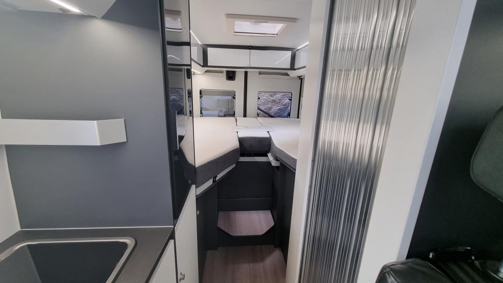 adria-twin-supreme-640-slb-8