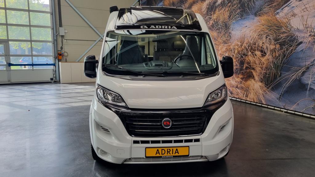 adria-twin-supreme-640-slb-22