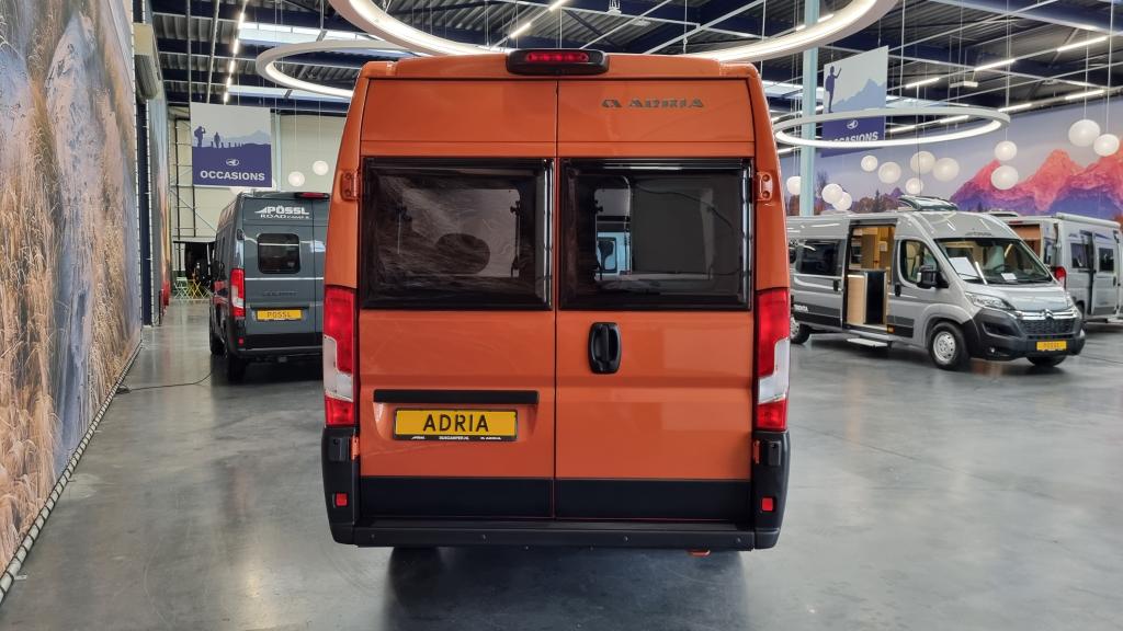 adria-twin-640-slb-7