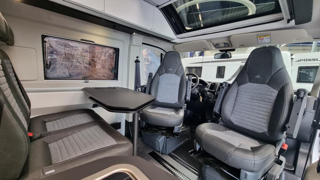 adria-twin-supreme-640-slb-2