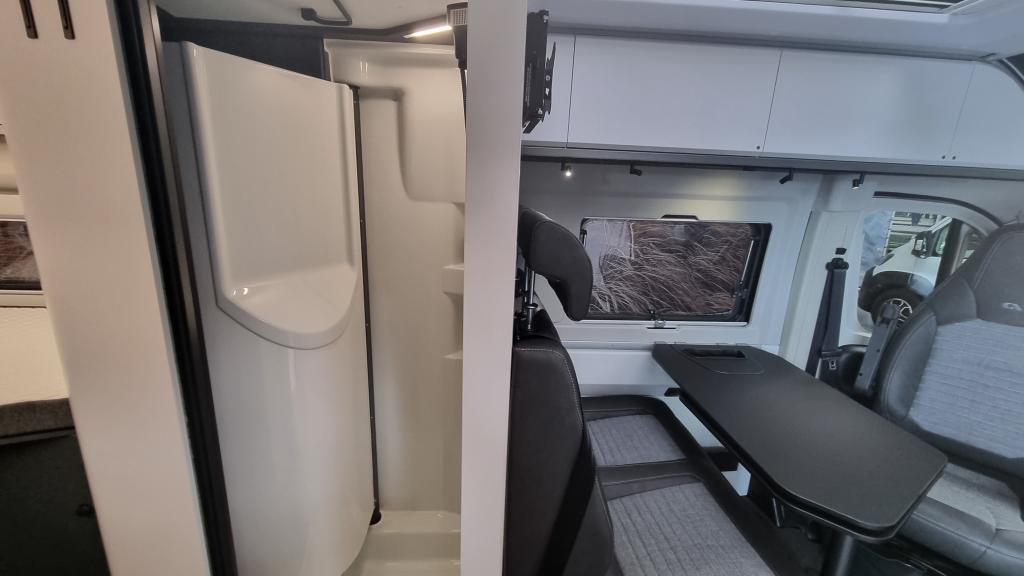 adria-twin-supreme-640-slb-7