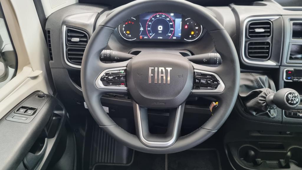 adria-twin-supreme-640-slb-16