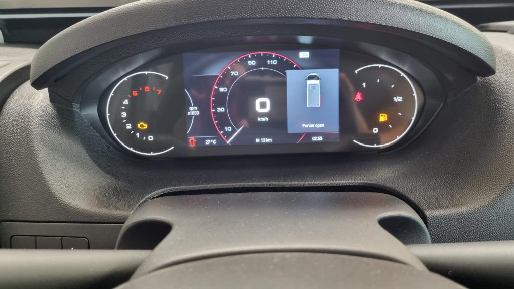 adria-twin-supreme-640-slb-17