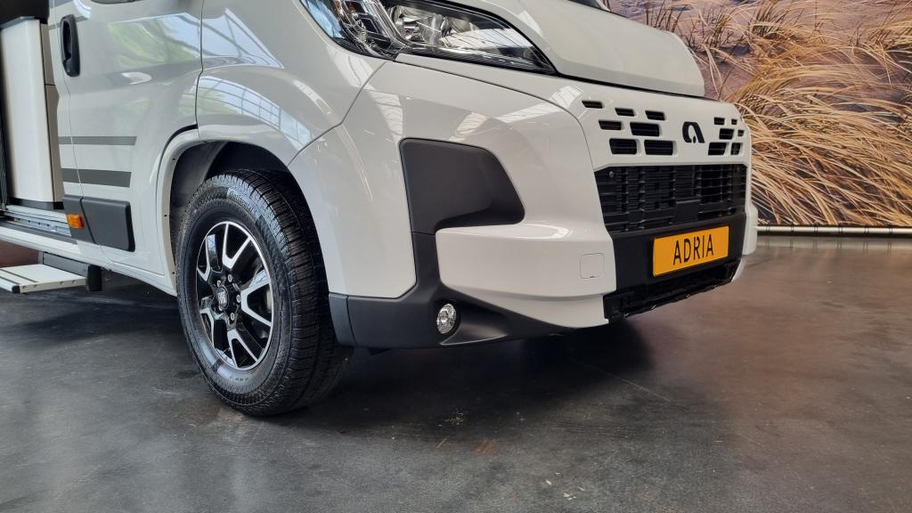 adria-twin-supreme-640-slb-20