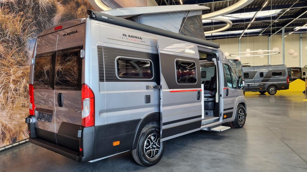 adria-twin-sports-640-sgx-10