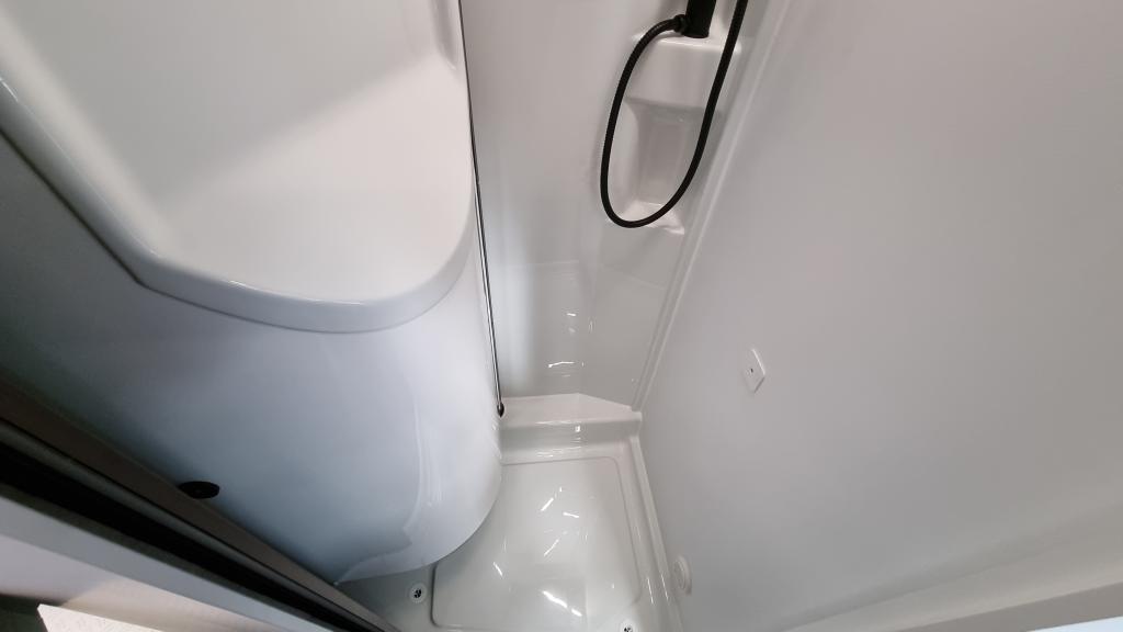 adria-twin-sports-640-sgx-21