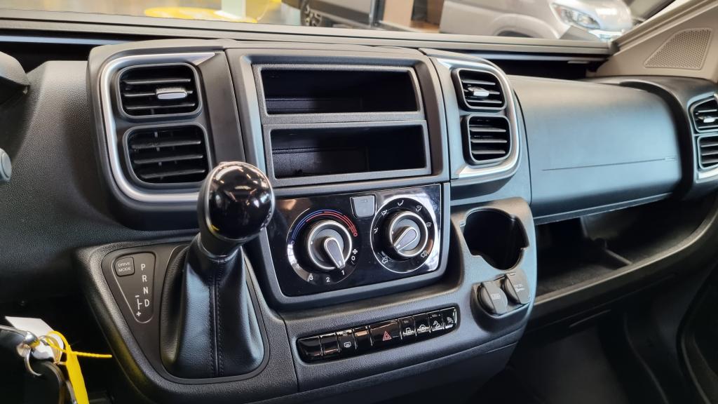 adria-twin-sports-640-sgx-25