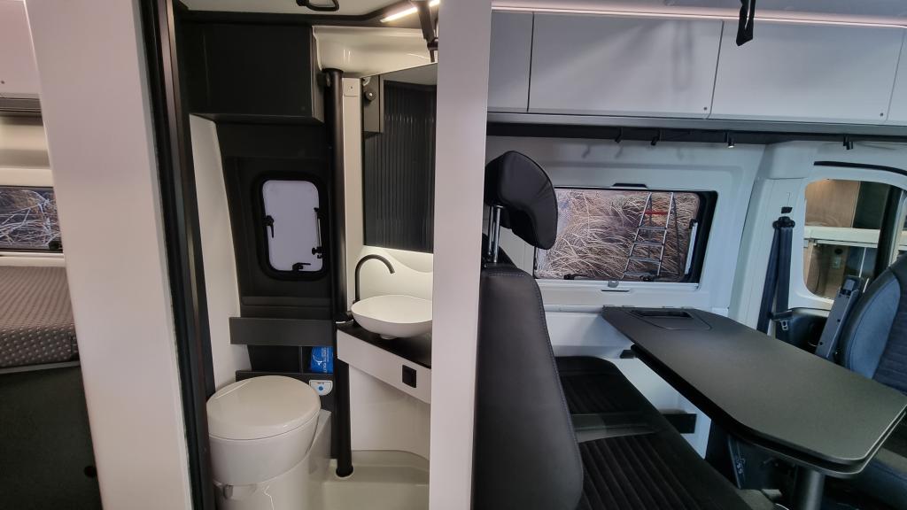 adria-twin-sports-640-slb-10